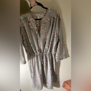 Loft, size large, gray flower print dress